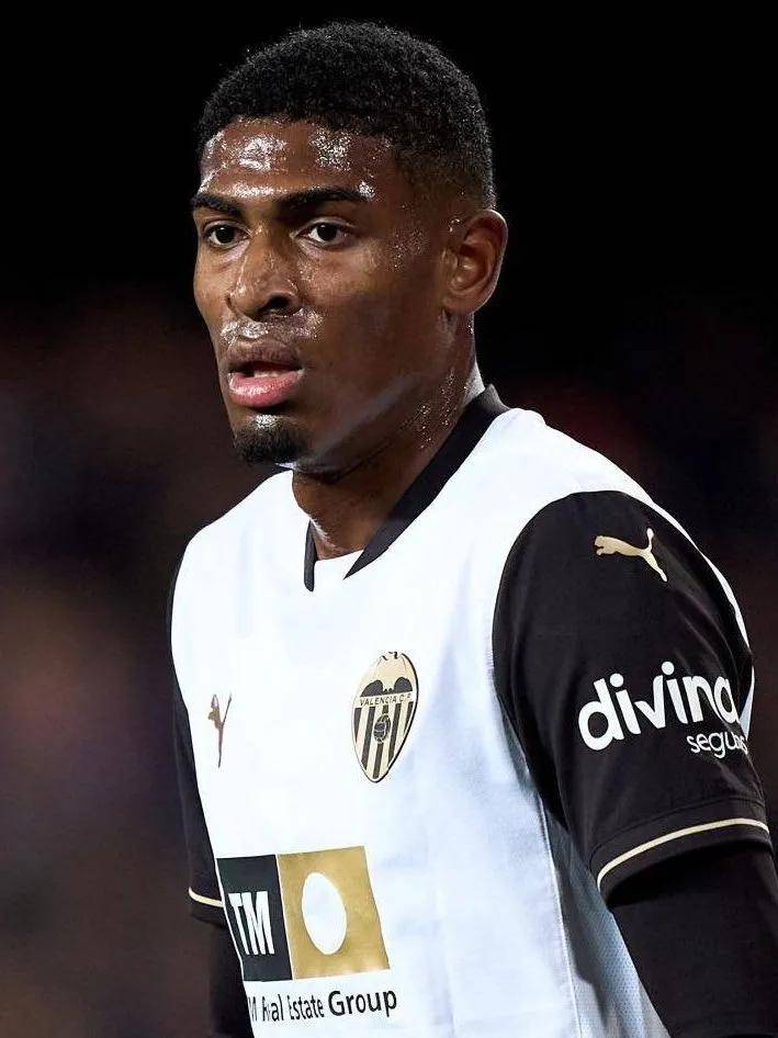 色在废墟长 色在废墟长